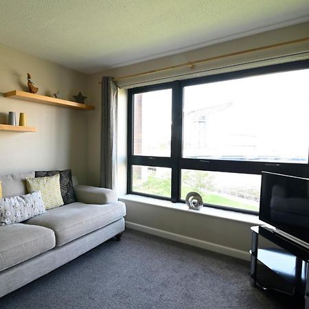 Sec/ Hydro Two Bed Flat With Free Parking And Great View Glasgow Exterior foto