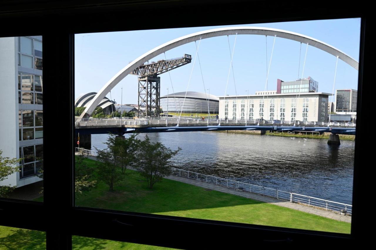 Sec/ Hydro Two Bed Flat With Free Parking And Great View Glasgow Exterior foto