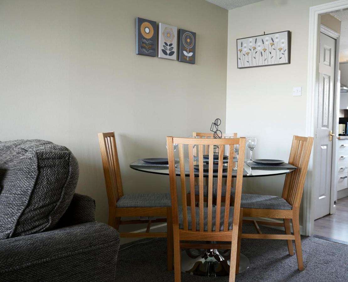 Sec/ Hydro Two Bed Flat With Free Parking And Great View Glasgow Exterior foto