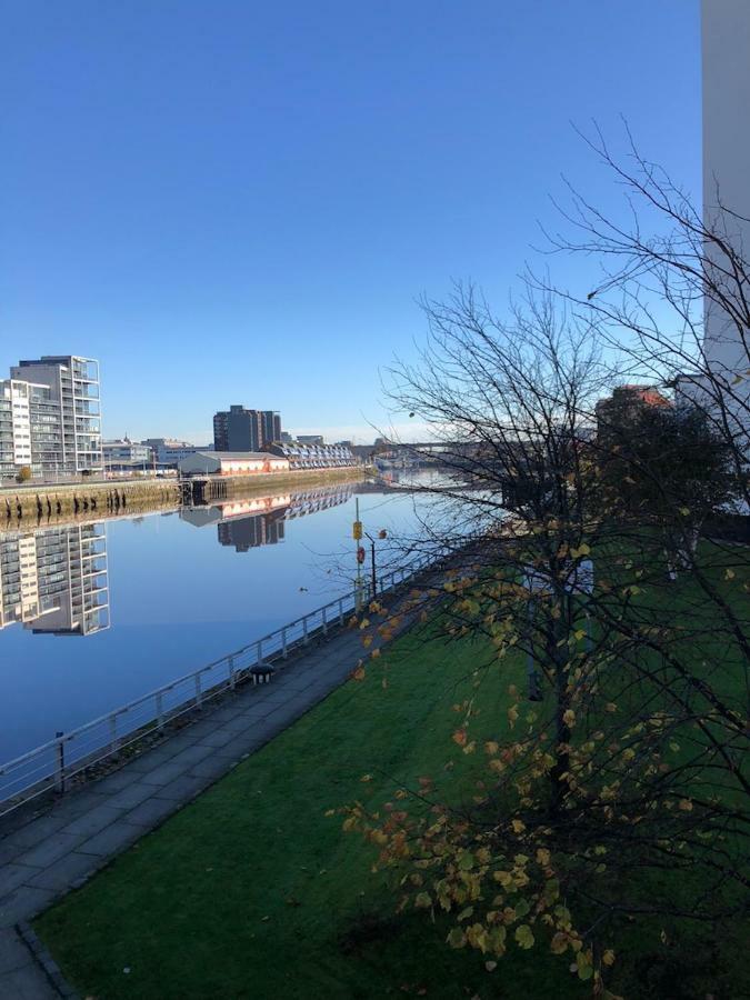 Sec/ Hydro Two Bed Flat With Free Parking And Great View Glasgow Exterior foto