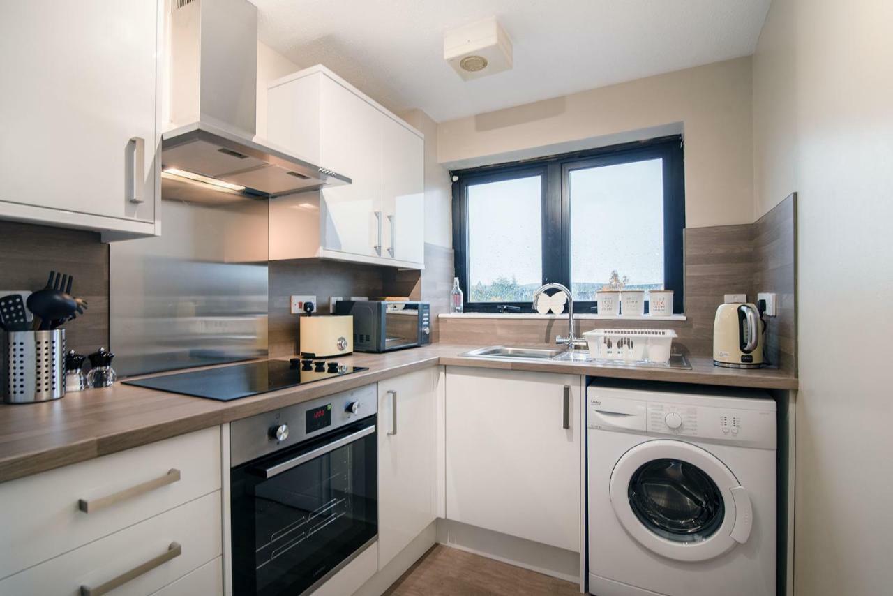 Sec/ Hydro Two Bed Flat With Free Parking And Great View Glasgow Exterior foto